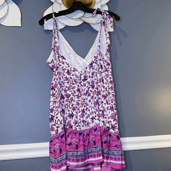 Dress - Picture 7 of 8